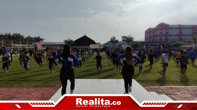 Jajaran Petugas Senam Sehat bersama Warga Binaan