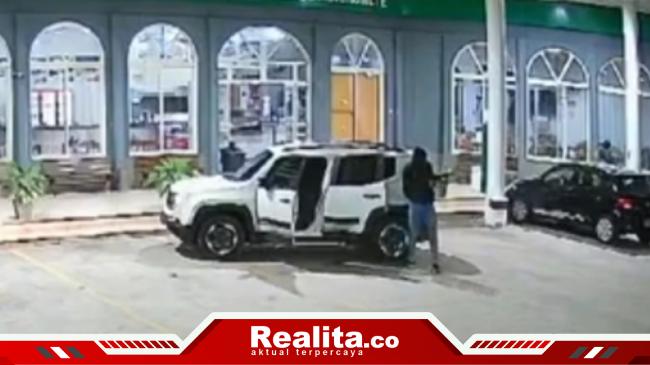 Sersan Polisi Militer Tewas Diberondong Ratusan Tembakan