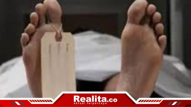 Mayat Pria Ditemukan Mengapung di Laut Mamuju, Polisi&nbsp;Evakuasi