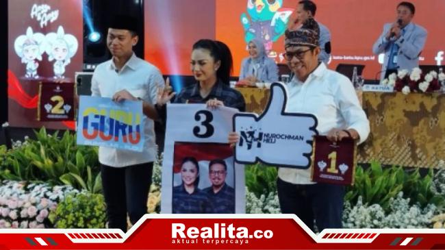 Tim Pendukung Pasangan Calon Sempat Menggema Meneriakan Gumelar-KD
