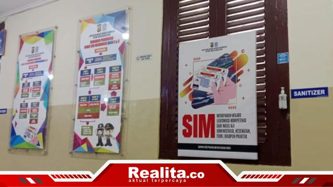 Satpas SIM Polres Metro Bekasi Kota Berikan Kemudian dalam Pelayanan kepada&nbsp;Masyarakat