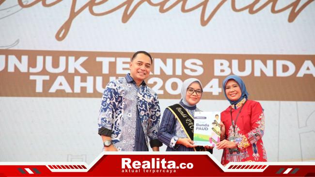Pemkot Surabaya Apresiasi Bunda PAUD dengan Dedikasi Lebih dari 10&nbsp;Tahun